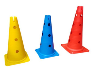 Plastový kužeľ s otvormi 40cm | DJK Sport B2B